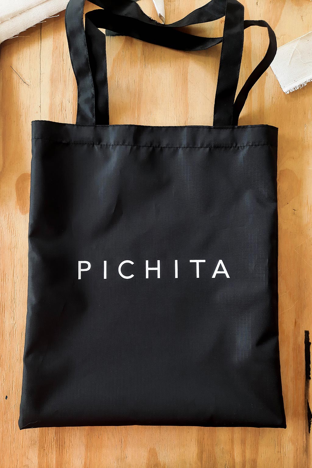 ถุงผ้าร่ม Pichita